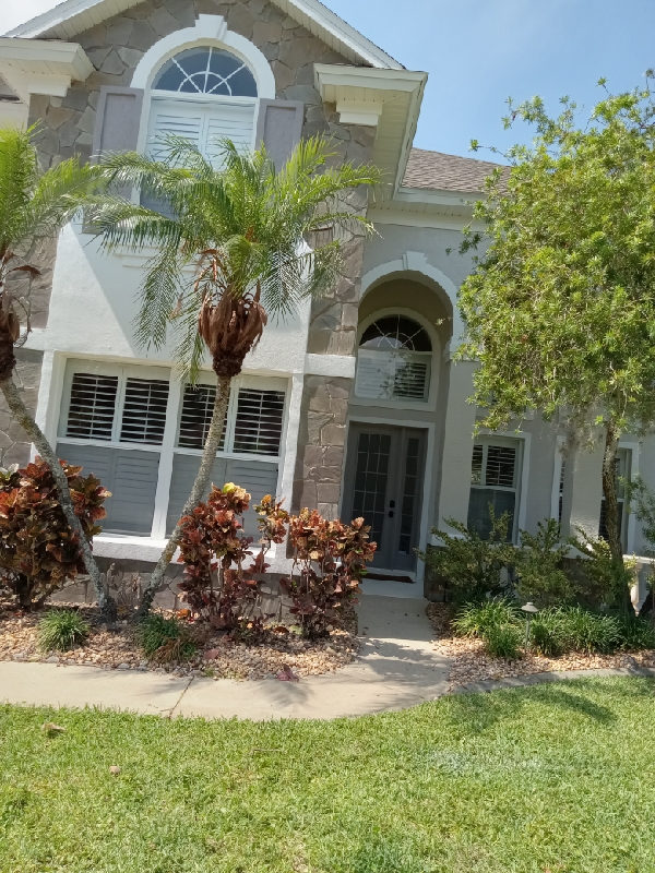 A Classic Touch Painting expert providing painting service Lake Helen, FL